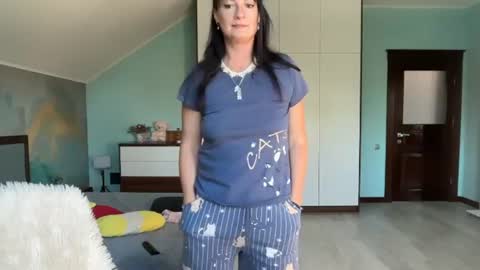 Snapshot of iracherrynow chatting on July 30, 2026, 7:51 am iracherrynow online show from July 30, 2026, 7:51 am