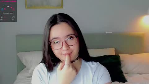 Snapshot of iralascola chatting on October 23, 2025, 1:16 am Mia online show from October 23, 2025, 1:16 am