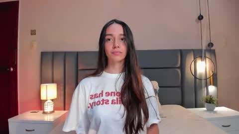 Irem Lee online show from September 25, 2025, 9:29 pm