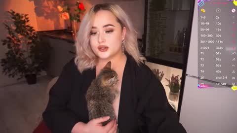 Irena Barr online show from September 21, 2025, 4:41 pm