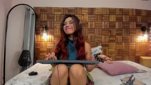 Iris Rosse online show from January 14, 2025, 12:00 am