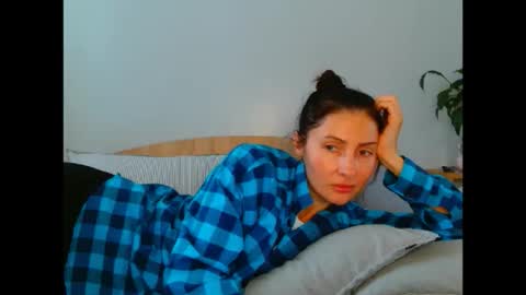 Snapshot of irina9793 chatting on April 7, 2026, 9:43 am irina online show from April 7, 2026, 9:43 am