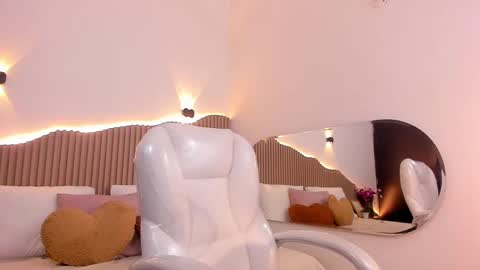 Snapshot of iris8_ chatting on September 29, 2025, 11:48 am iris8_ online show from September 29, 2025, 11:48 am