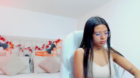 Snapshot of iris8_ chatting on October 13, 2025, 12:16 pm iris8_ online show from October 13, 2025, 12:16 pm