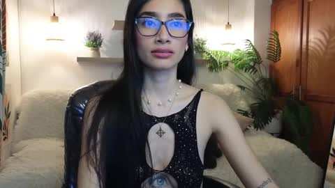 iris  online show from September 30, 2025, 12:32 pm