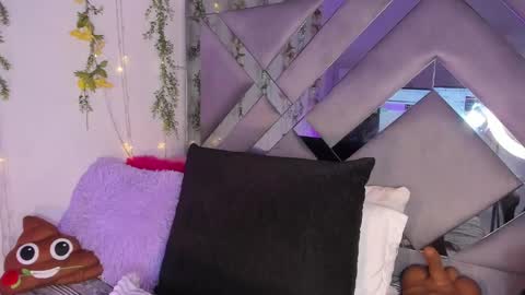 iris online show from March 3, 2025, 2:58 am