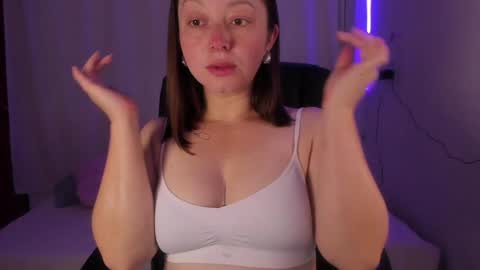 Snapshot of iris_marroquin chatting on December 22, 2024, 12:38 pm natalia online show from December 22, 2024, 12:38 pm