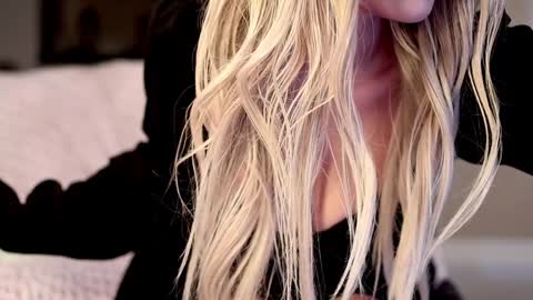 Rhaenyra online show from December 11, 2024, 2:44 pm