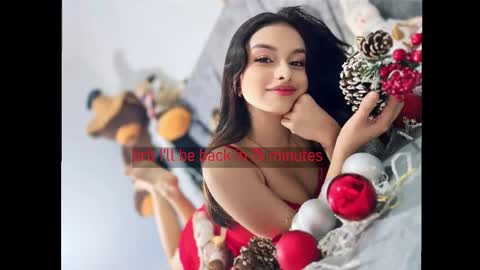 iris felix  online show from December 5, 2024, 12:08 am