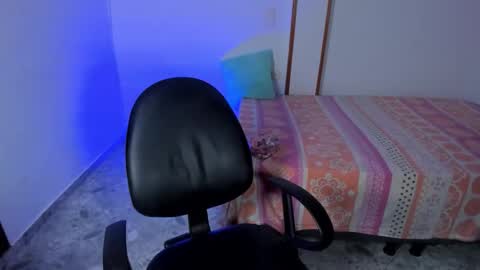 Iris online show from September 23, 2025, 2:09 pm