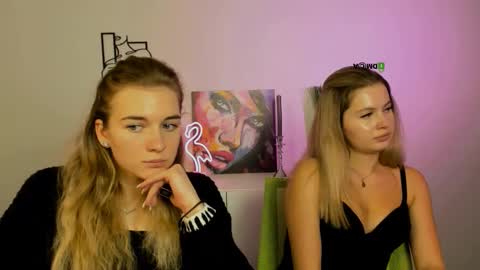 iris_velvet online show from September 10, 2025, 3:12 pm