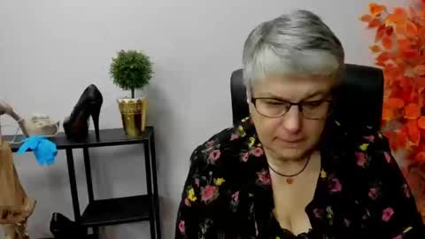I R I S online show from December 30, 2024, 10:21 am