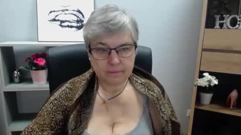 I R I S online show from January 17, 2025, 10:11 am