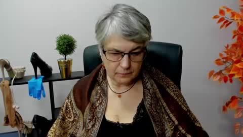 I R I S online show from January 27, 2025, 11:00 am