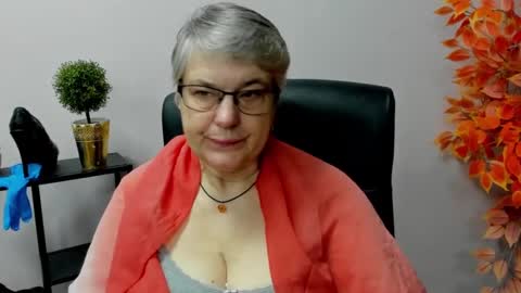 I R I S online show from February 6, 2025, 7:35 am
