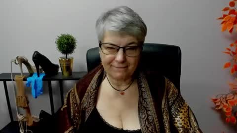 I R I S online show from February 26, 2025, 8:59 am