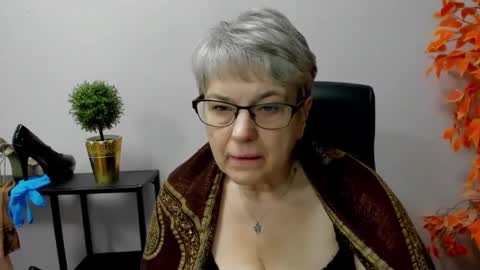 I R I S online show from March 11, 2025, 11:12 am