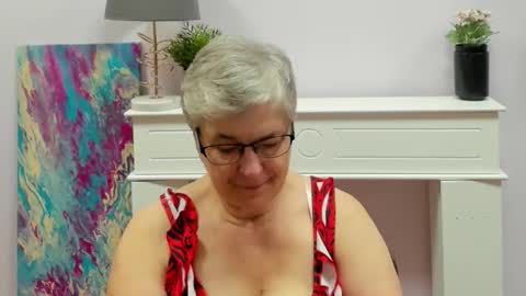 I R I S online show from September 9, 2025, 6:24 am