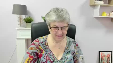 I R I S online show from June 22, 2026, 6:10 am