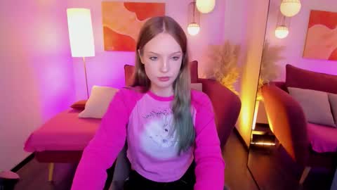 Iris online show from November 1, 2025, 9:28 pm