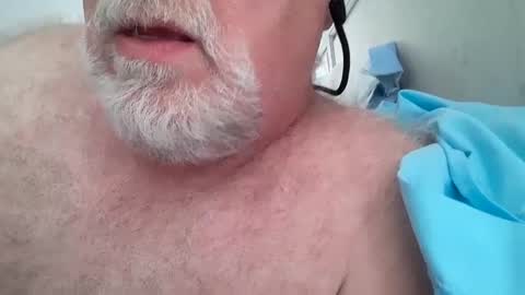 Snapshot of irishdudeloveoib chatting on December 6, 2024, 7:23 pm Irishdudelove online show from December 6, 2024, 7:23 pm