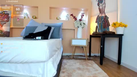 Snapshot of iriss_1 chatting on December 10, 2024, 4:06 pm Iriss online show from December 10, 2024, 4:06 pm