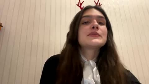 Snapshot of irisss31 chatting on December 8, 2024, 5:01 pm irisss31 online show from December 8, 2024, 5:01 pm