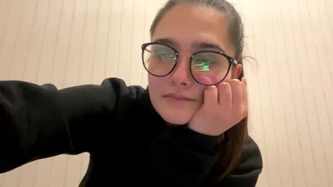 Snapshot of irisss31 chatting on February 7, 2025, 7:38 pm irisss31 online show from February 7, 2025, 7:38 pm