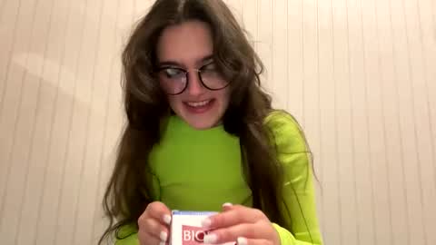 Snapshot of irisss31 chatting on March 3, 2025, 7:06 pm irisss31 online show from March 3, 2025, 7:06 pm