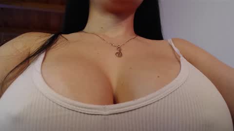Snapshot of irisvelez chatting on January 20, 2025, 3:39 pm Iris online show from January 20, 2025, 3:39 pm