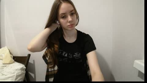 irma_b2004 online show from April 25, 2026, 8:39 pm