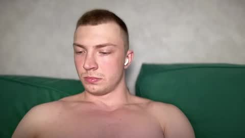 Snapshot of iron__chapman chatting on May 15, 2026, 9:33 pm Iron online show from May 15, 2026, 9:33 pm