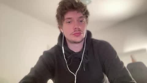 Snapshot of ironthud chatting on October 13, 2025, 7:36 pm Sam online show from October 13, 2025, 7:36 pm