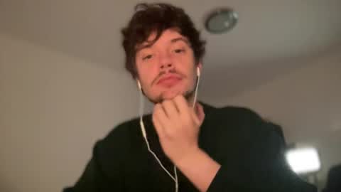 Snapshot of ironthud chatting on October 17, 2025, 8:11 pm Sam online show from October 17, 2025, 8:11 pm