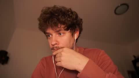 Snapshot of ironthud chatting on October 19, 2025, 6:41 pm Sam online show from October 19, 2025, 6:41 pm