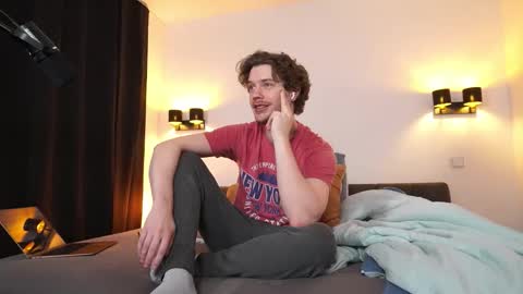 Sam online show from January 19, 2026, 3:27 pm