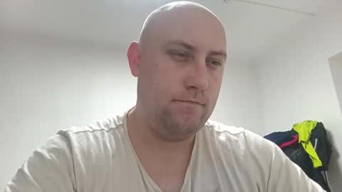 Snapshot of ironwolf_ chatting on February 2, 2026, 3:22 pm Mark online show from February 2, 2026, 3:22 pm