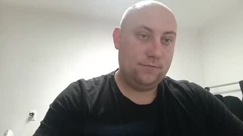 Snapshot of ironwolf_ chatting on February 4, 2026, 8:14 pm Mark online show from February 4, 2026, 8:14 pm