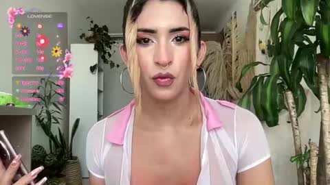 Isabella online show from June 17, 2026, 1:01 pm