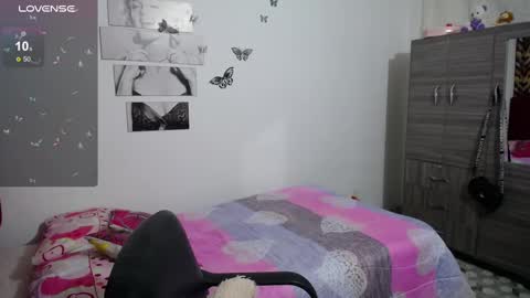 Isa online show from February 13, 2025, 11:58 pm