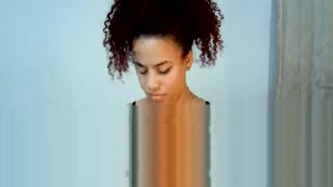 Snapshot of isa_bellaxx23 chatting on July 10, 2026, 2:05 am isa_bellaxx23 online show from July 10, 2026, 2:05 am