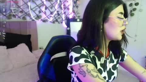 Snapshot of isa_bunny18 chatting on October 24, 2025, 3:14 am isabela online show from October 24, 2025, 3:14 am
