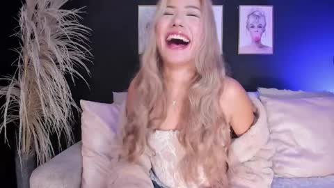 Snapshot of isa_cortes_ chatting on May 4, 2026, 2:46 pm Isa Cortes online show from May 4, 2026, 2:46 pm