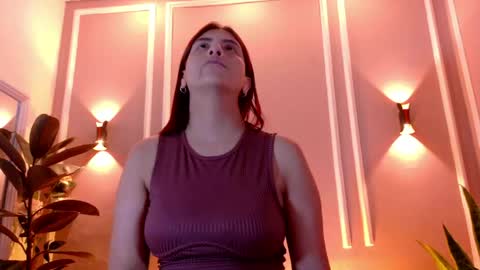 Isabella online show from April 29, 2026, 11:47 am