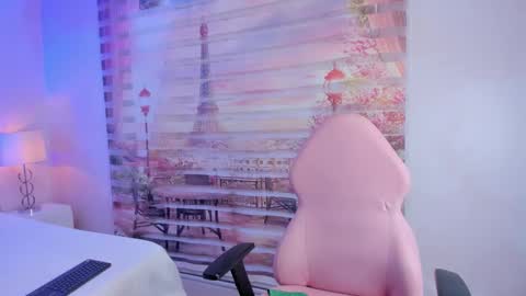    online show from October 4, 2025, 11:30 am