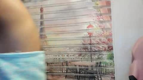    online show from October 12, 2025, 10:25 am