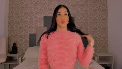 Isa  online show from October 18, 2025, 12:50 pm