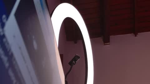Isabella        online show from May 11, 2026, 10:51 pm