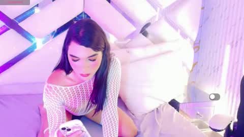 Snapshot of isa_villa chatting on May 12, 2026, 5:15 am isa online show from May 12, 2026, 5:15 am