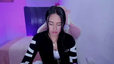 Snapshot of isaa_diamond chatting on May 9, 2026, 1:22 am isaa_diamond online show from May 9, 2026, 1:22 am